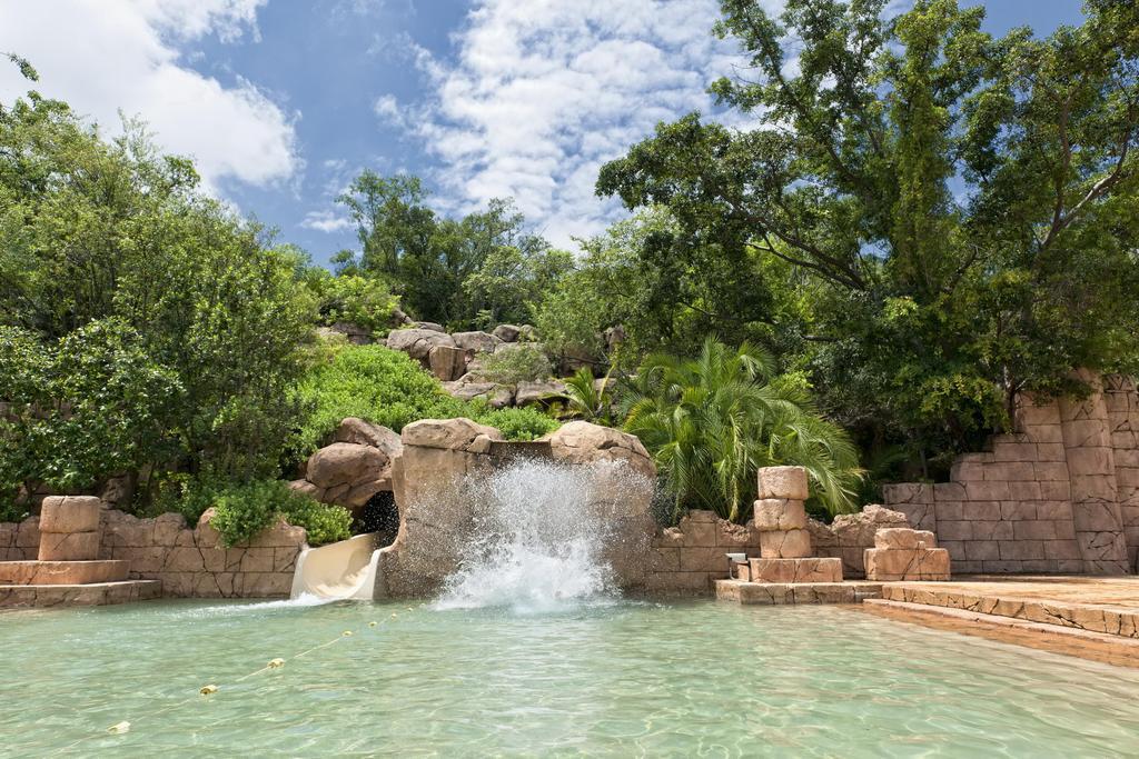 Soho Hotel & Casino At Sun City Dış mekan fotoğraf
